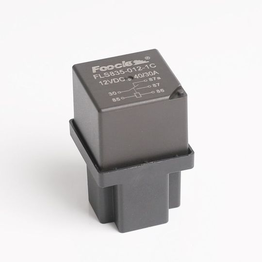 universal automotive relay